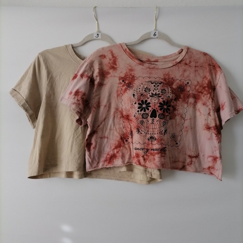Bundle Of 2 Love & Lazy Days/Mighty Fine Womens Beige, Pink Cropped T Shirt Size